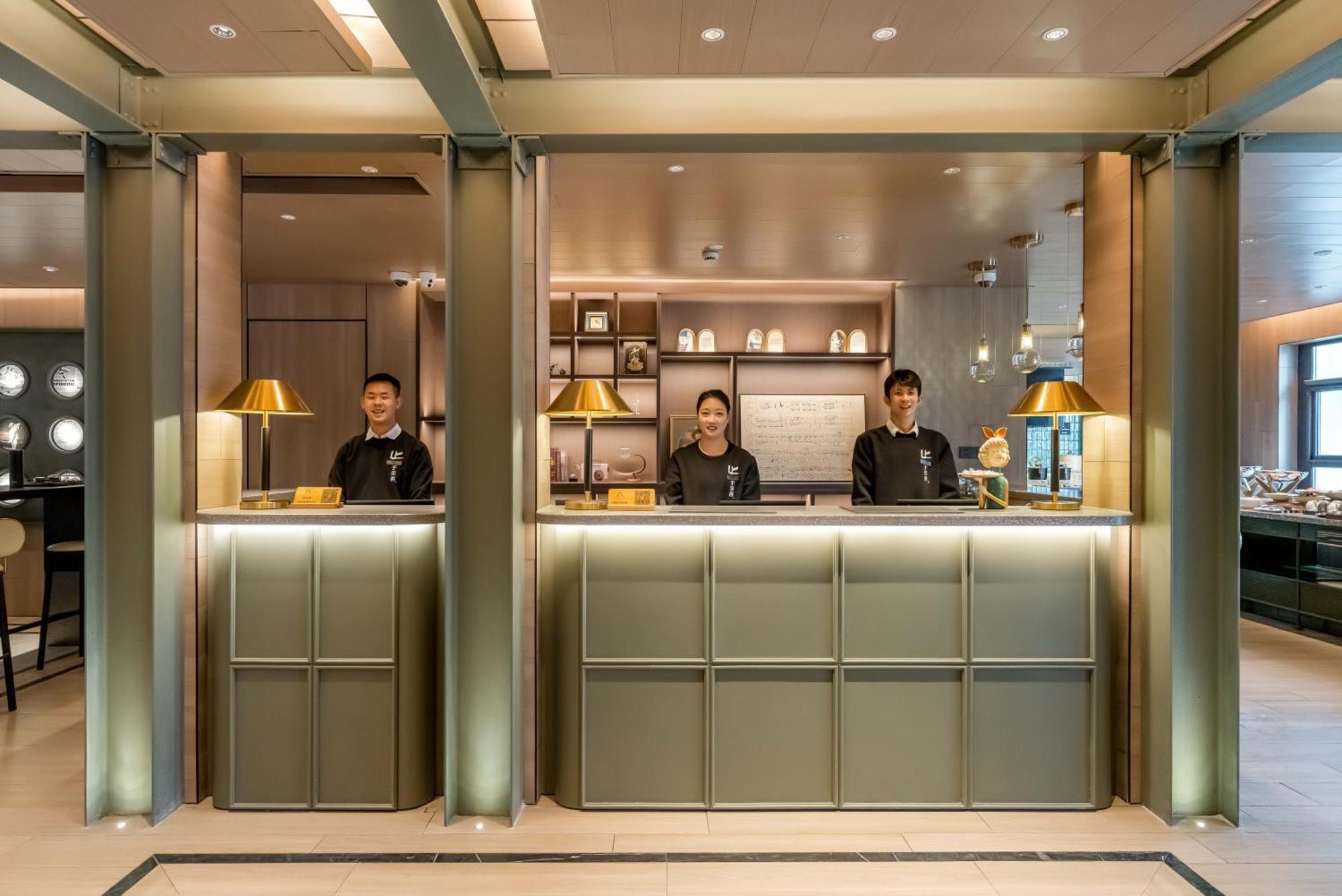 Atour Hotel Shanghai World Expo West Gaoke Road Экстерьер фото